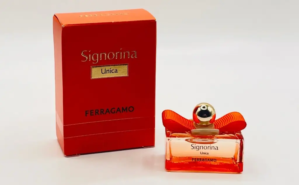 FERRAGAMO SIGNORINA UNICA WOMEN EDP 5ML MINI